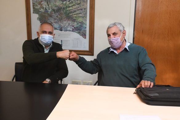 Caleufú y Arata firmaron convenios para obras de saneamiento