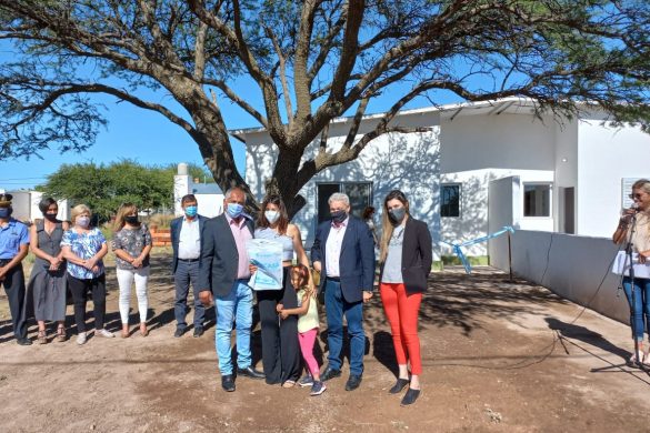 Plan “Mi Casa”: dos familias de Cuchillo Có recibieron sus viviendas