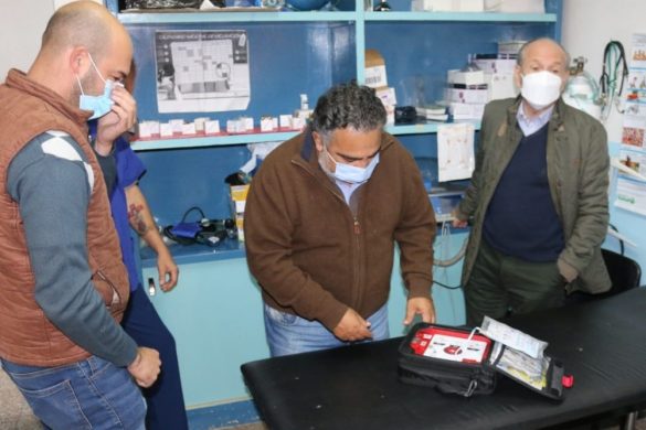 Salud visitó el Centro Asistencial de Cuchillo Có y entregó equipamiento