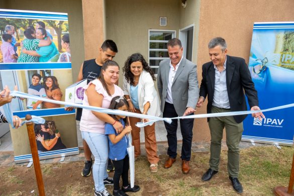 Familias de Doblas recibieron viviendas del Plan Provincial «MI Casa»