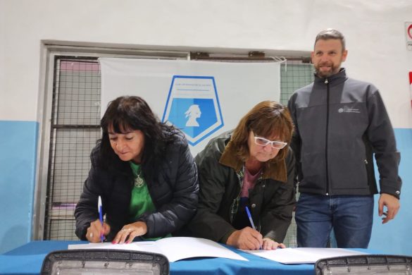 Entrega de Luminarias Led para clubes y jornada de Eficiencia Energética en Catriló