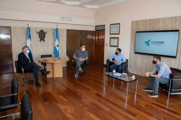 El Gobernador Sergio Ziliotto recibió a dirigentes de Ferro de Pico