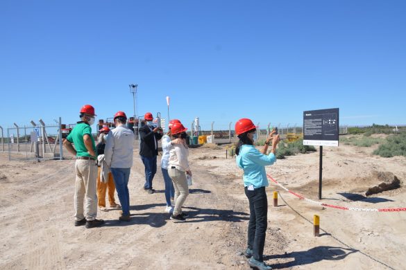 La huella de petróleo en 25 de Mayo, renovado circuito temático
