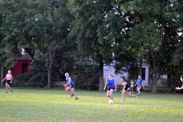 «Sin Límites» se ilusiona con levantar la copa mayor del Provincial de Fútbol Femenino
