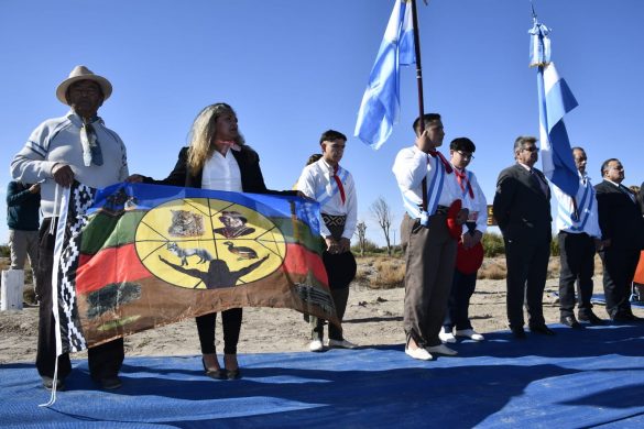 Estudiantes secundarios prometieron lealtad a las Constituciones Nacional y Provincial