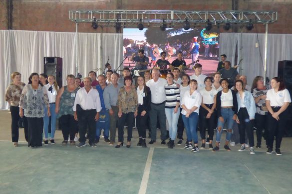 Gobierno acompañó el cierre de los festejos por los 113 años de Rolón