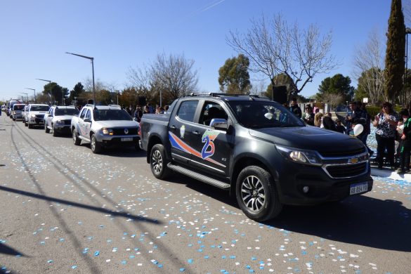 Emotiva conmemoración por los 113 años de 25 de Mayo