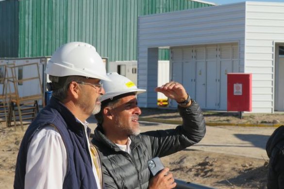 Abeldaño asistió a una ampliación de obra en RefiPampa