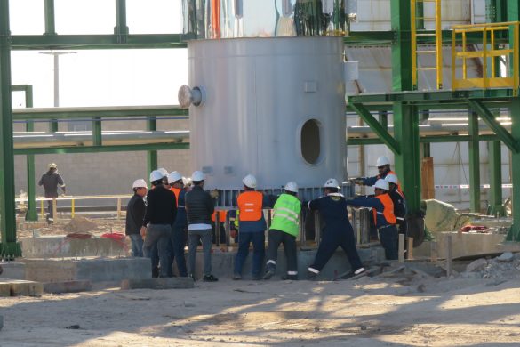 Abeldaño asistió a una ampliación de obra en RefiPampa