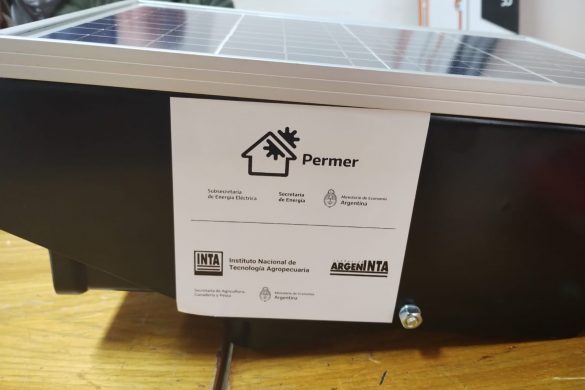 Concretaron la primera entrega de boyeros solares a productores