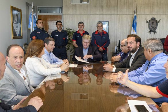 Bomberos: La Pampa incorporó dos equipos para combatir incendios en altura