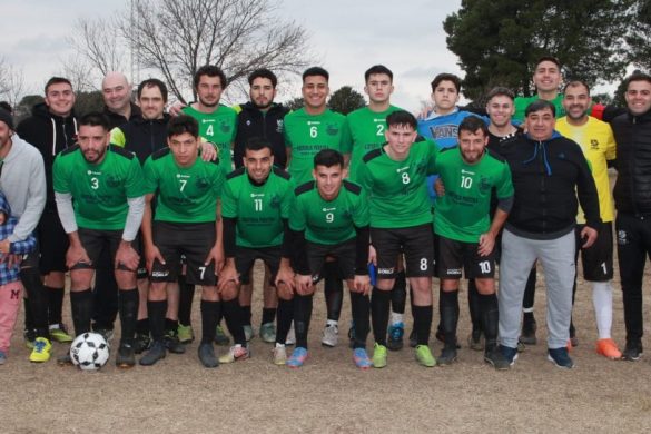 Fútbol Municipal: cuatro equipos para un lugar en la B del Apertura