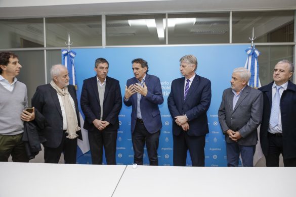 Se firmó el contrato y el inicio de obra del acueducto a General Pico