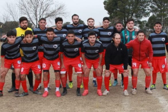 Fútbol Municipal: cuatro equipos para un lugar en la B del Apertura
