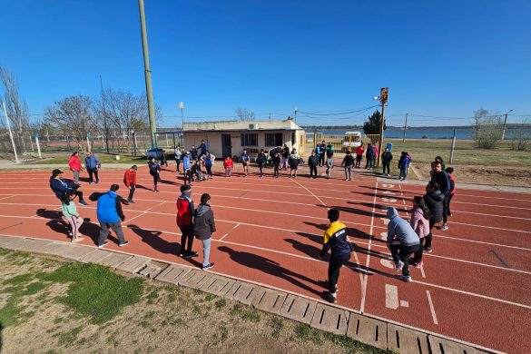Deporte Adaptado: concentraciones de atletismo y natación