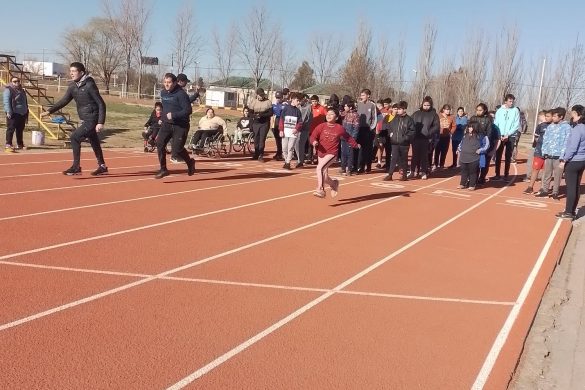 Deporte Adaptado: concentraciones de atletismo y natación