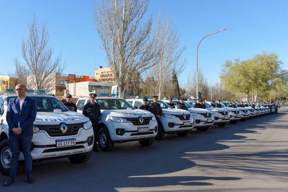 Ziliotto entregó 37 patrulleros y anunció la creación de un área para combatir el ciberdelito