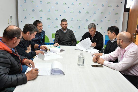 Firmaron los primeros convenios con Clubes para financiar la colocación de luminarias led