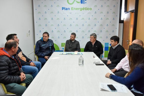 Firmaron los primeros convenios con Clubes para financiar la colocación de luminarias led
