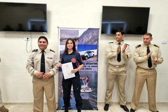 Bomberos se capacitaron en conducción náutica y mantenimiento de motores fuera de borda