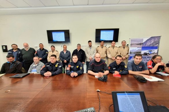 Bomberos se capacitaron en conducción náutica y mantenimiento de motores fuera de borda