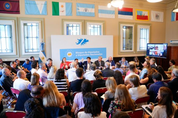 Reunión de trabajo de  Diputados/as, senadores/as y gobernadores de Unión por la Patria