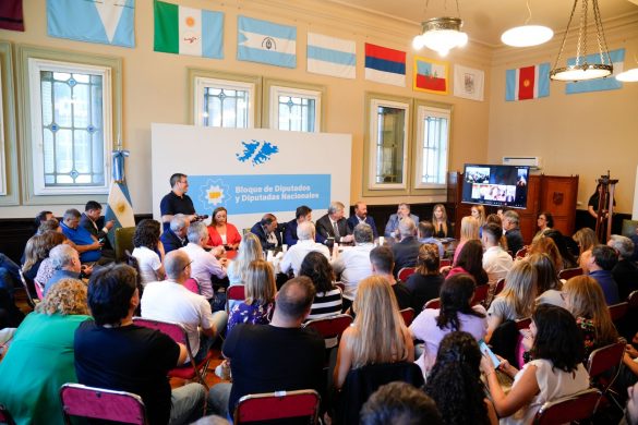 Reunión de trabajo de  Diputados/as, senadores/as y gobernadores de Unión por la Patria
