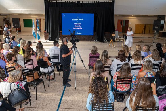 Jornadas Regionales 2024: “Si un país no invierte en educación no tiene futuro”, resaltó la ministra
