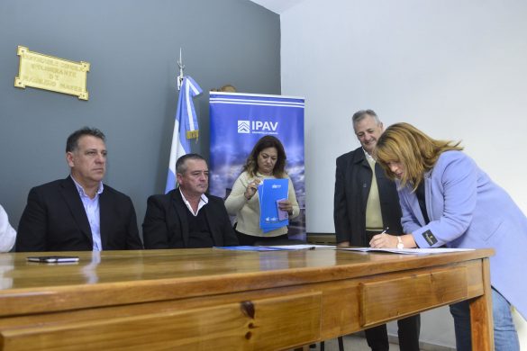 Seis localidades firmaron convenios para viviendas del Plan “Mi Casa 4”