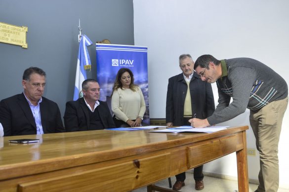 Seis localidades firmaron convenios para viviendas del Plan “Mi Casa 4”